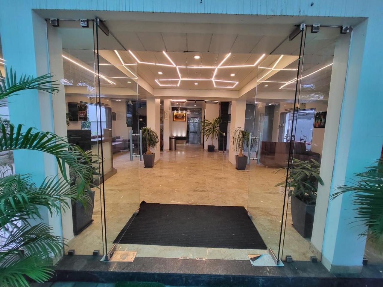 Hotel Nirvana Residency Nagpur Bagian luar foto